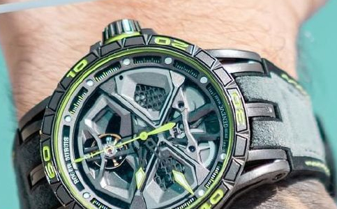 羅杰杜彼手表維修價(jià)格明細(xì)（手表摔壞后的解決方法）